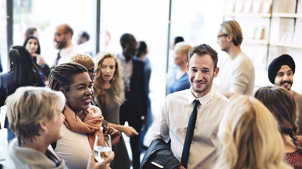 MBTI ISFJ không dễ tạo dựng kết nối với tất cả mọi người.